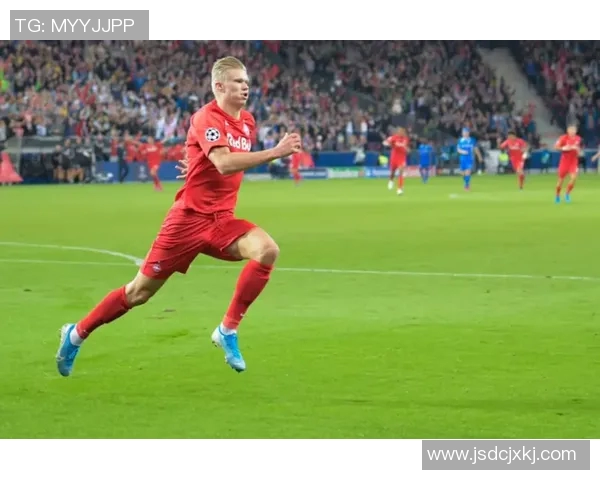 哈兰德：从新星崛起到足坛巨星的传奇之路与未来展望